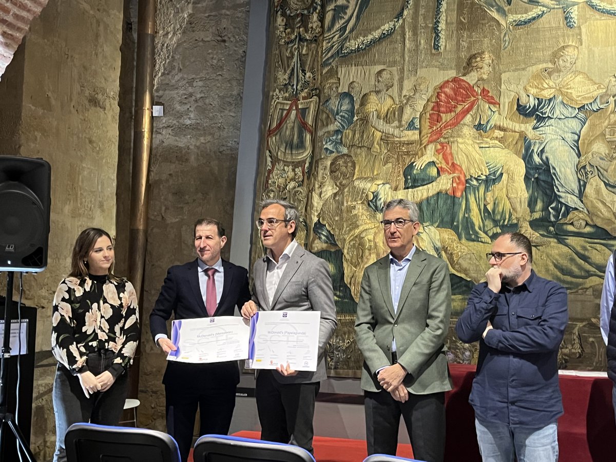 CEL León tweet media