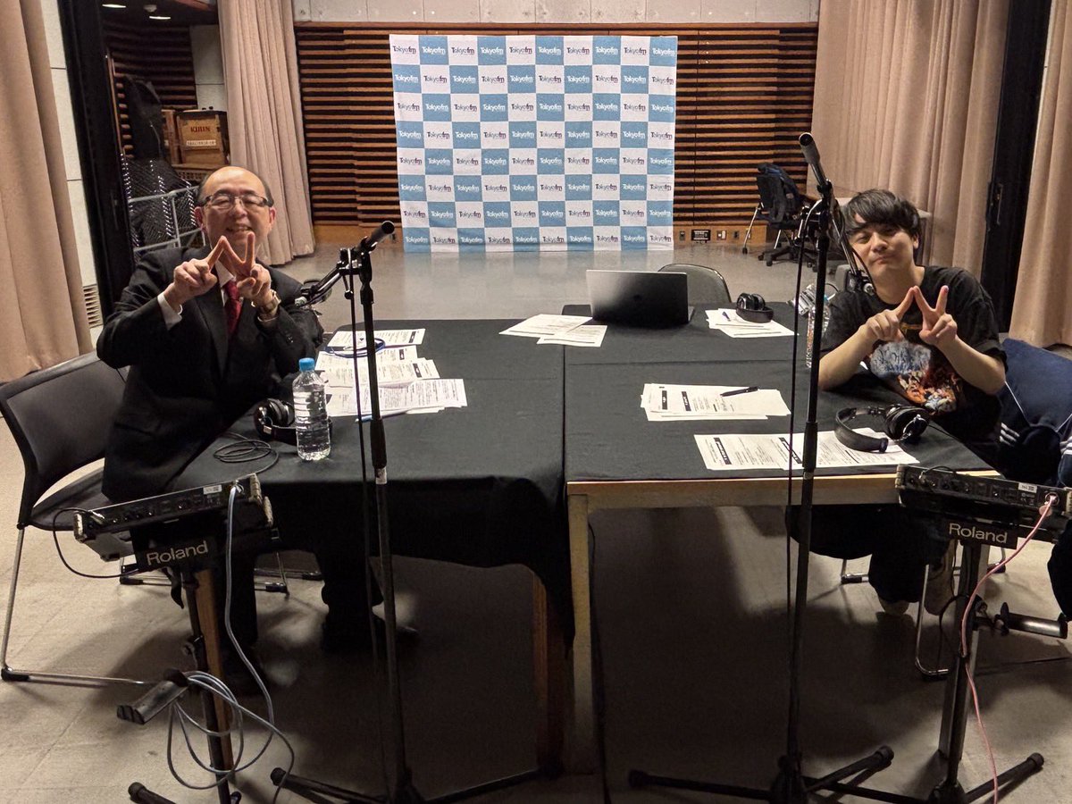 NUSPDHS2011's tweet photo. 先週、今週と2週にわたってラジオに出演させていただきました。
ポッドキャストでも��ろうかな。
少しでもみなさんの健康に役立てば嬉しいです。
#日本大学  #日本大学薬学部 https://t.co/eYv3zT69lj