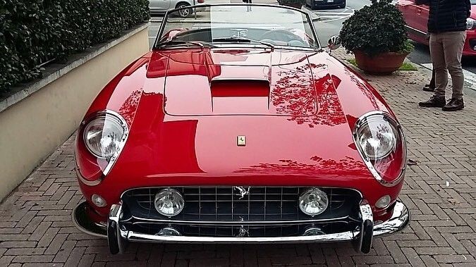 Retromania4ever's tweet image. ✅⬜🟥 #Ferrari  250 GT Allegretti Spider #California SWB
