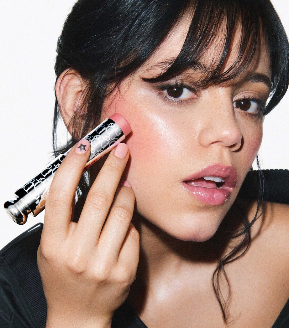 وسيطة | NR📦 tweet media