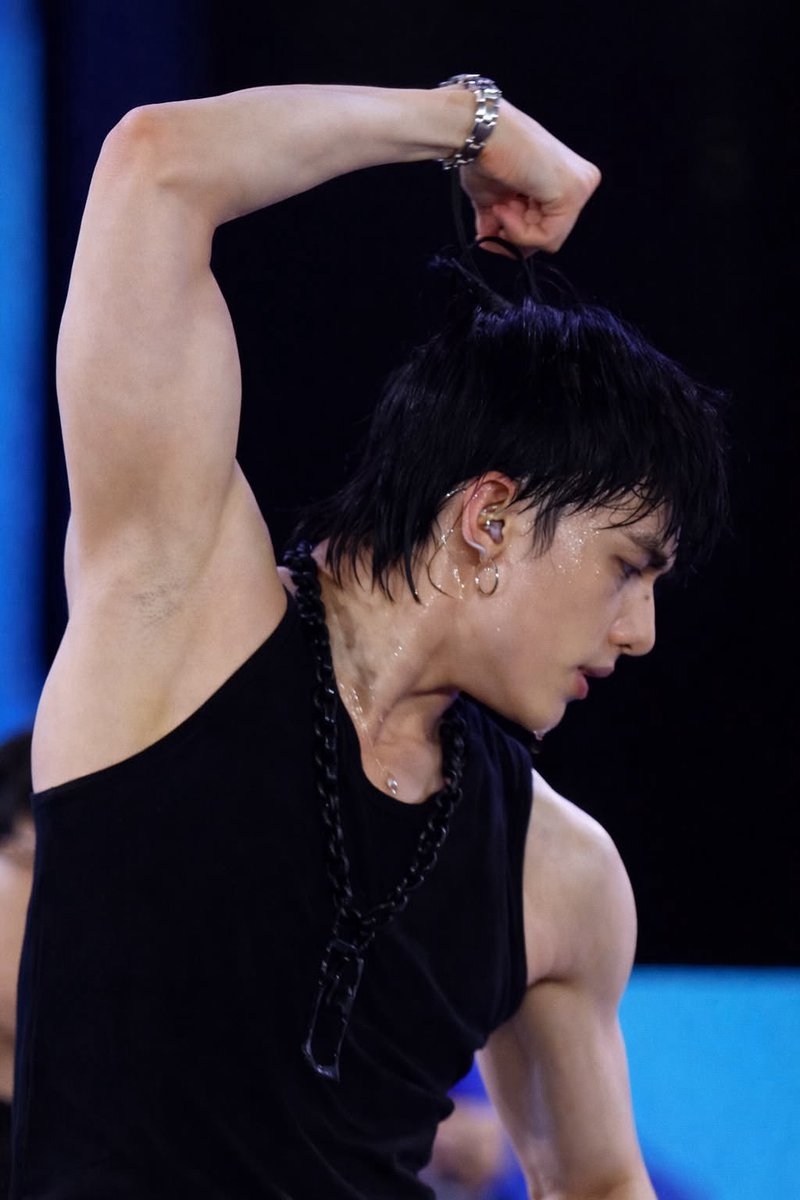 p.f.i ⚡️ tweet media