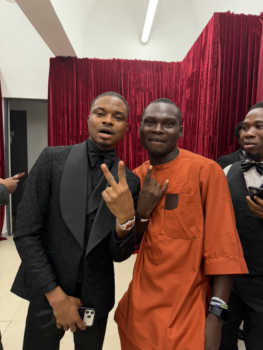 YL_IN_LAGOS tweet media