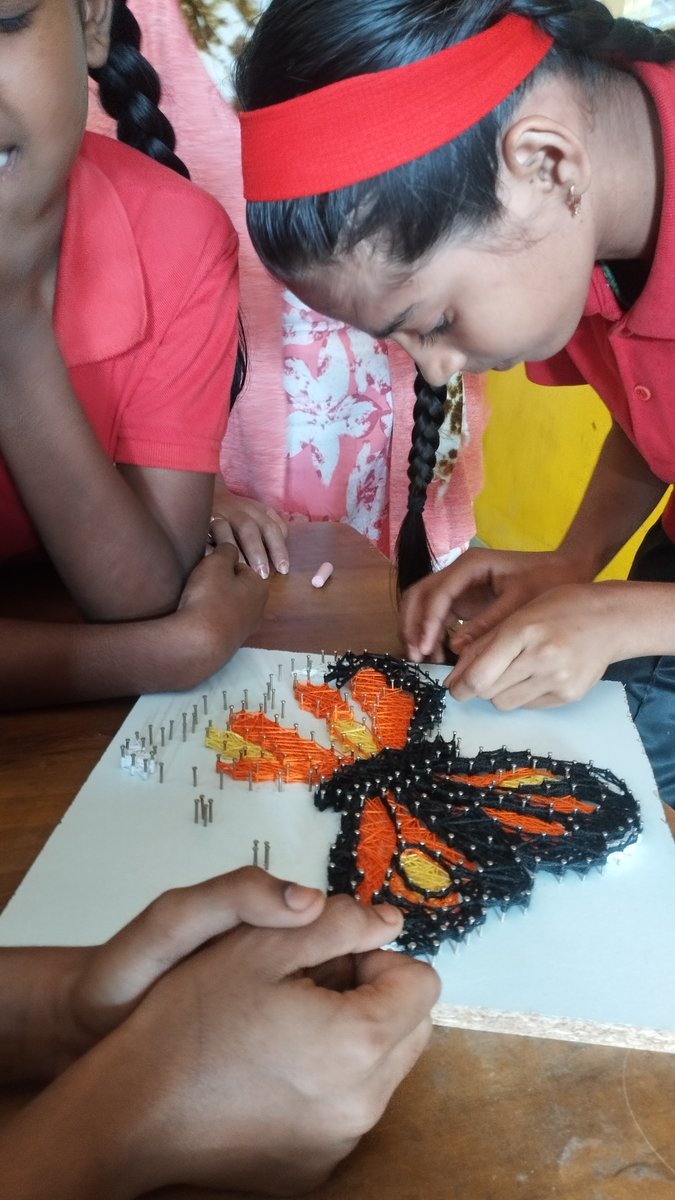 ryart_stringart's tweet photo. ryart creation...      

butterfly in string art creation in school workshop.... https://t.co/IC7S0Tc9e7