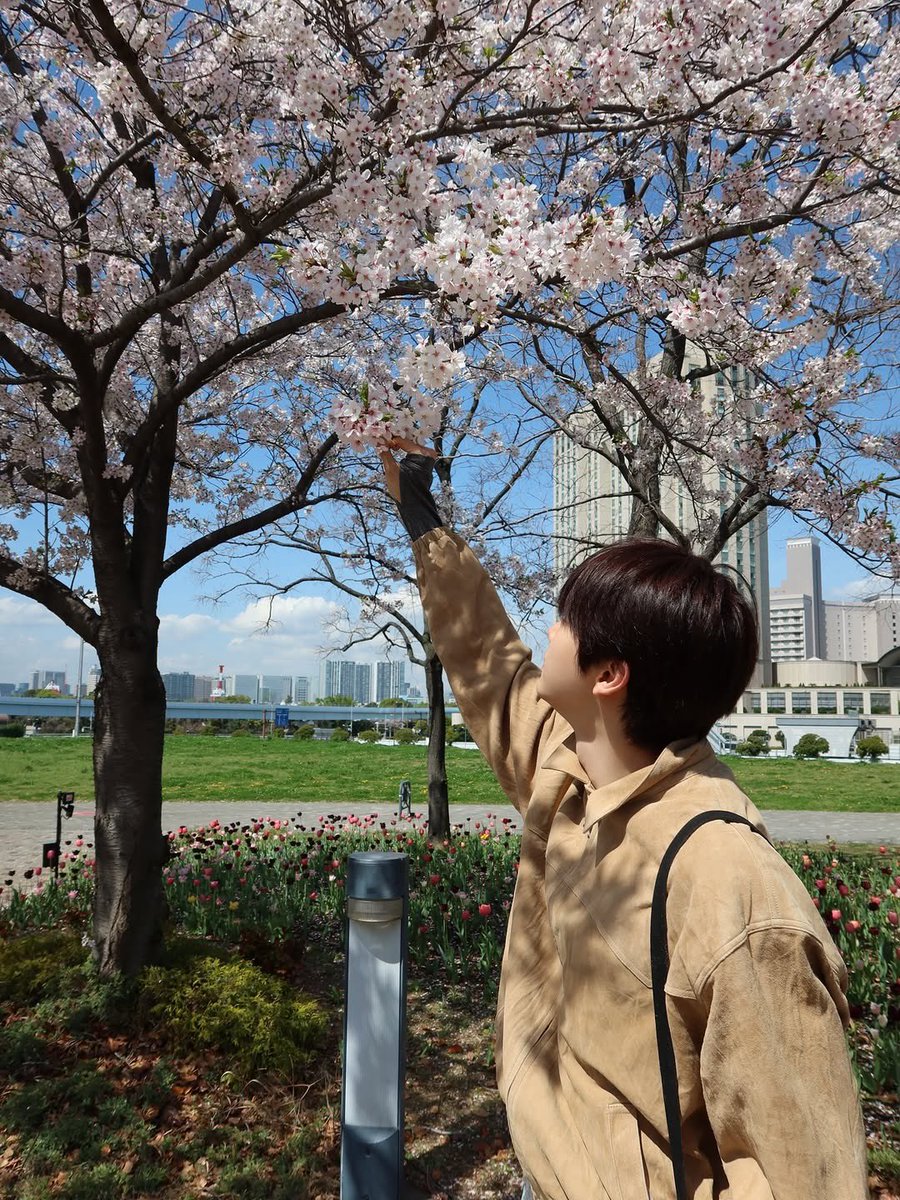 ooouoi_'s tweet photo. 너무 예뻐 왕자님.. https://t.co/qQYIfckokn