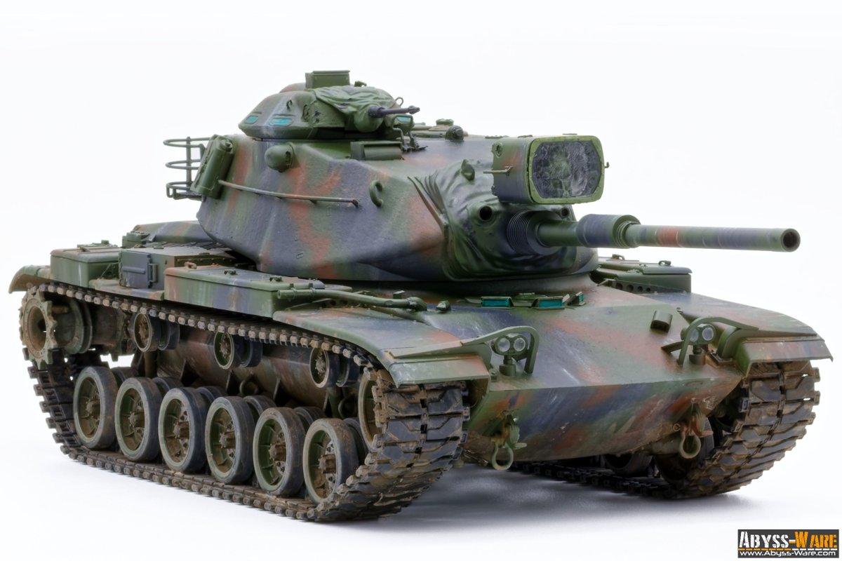 AbyssWare's tweet photo. M60 A1 NATO colors - Takom 1/35 kit https://t.co/gx9ybcrErH