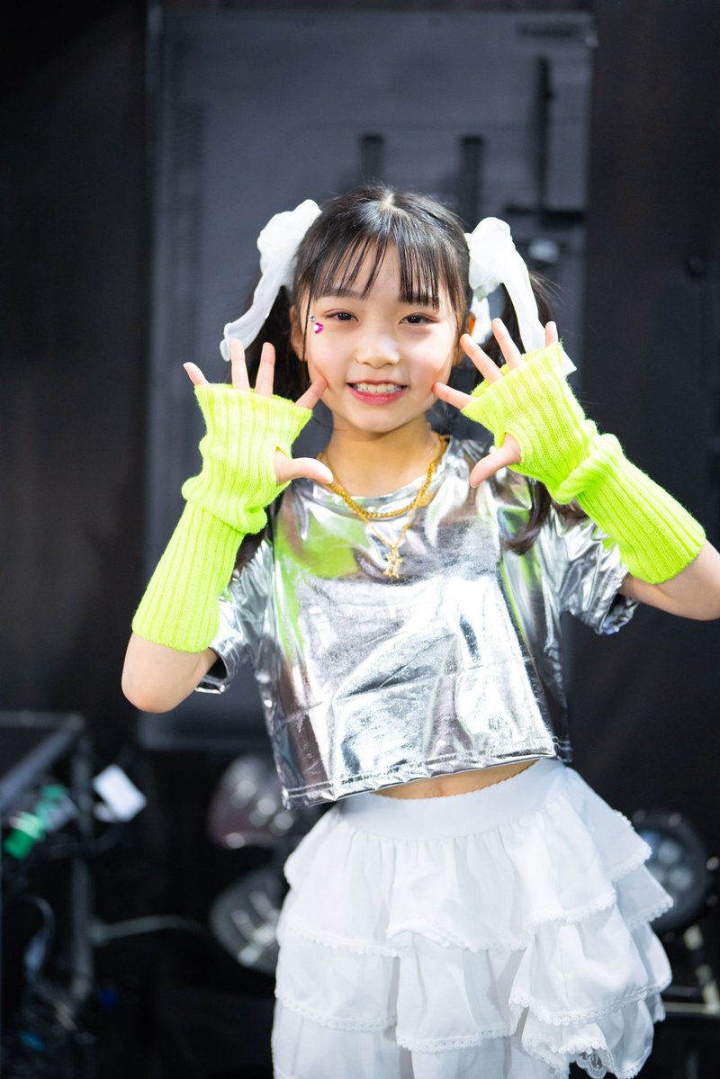 ひまり tweet media