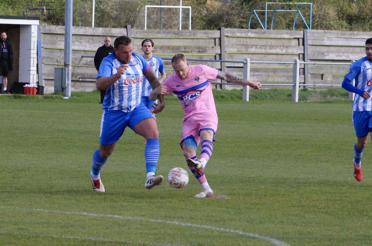 Romford FC tweet media