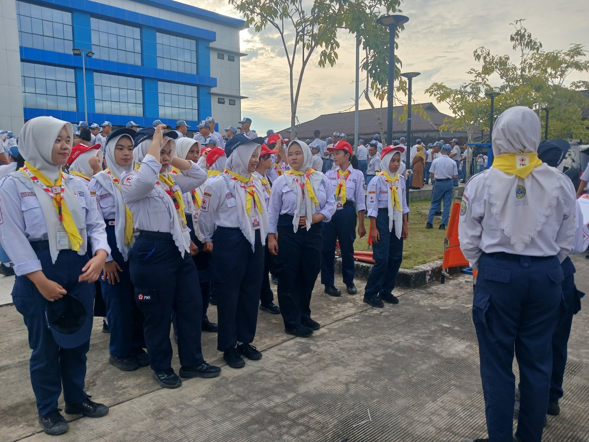 pmrsmansatase's tweet photo. Piket Medis Rutin 
🗓️ Senin 13 April 2026 https://t.co/2XXxp1LRuE