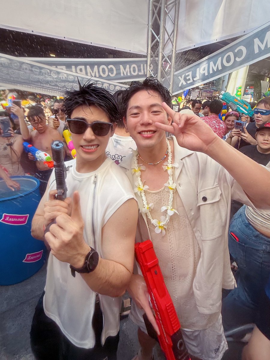 Poom Phuripan Official tweet media