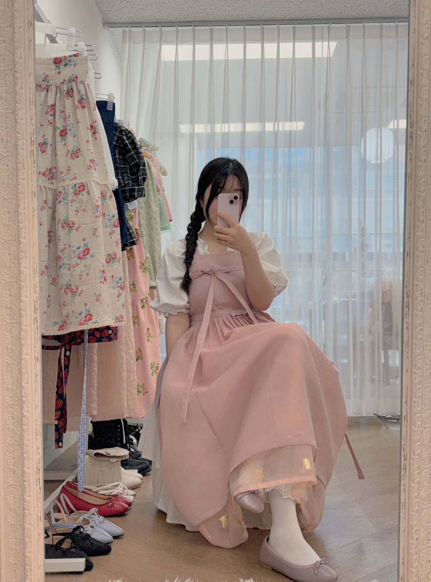 레트로맨스 tweet media