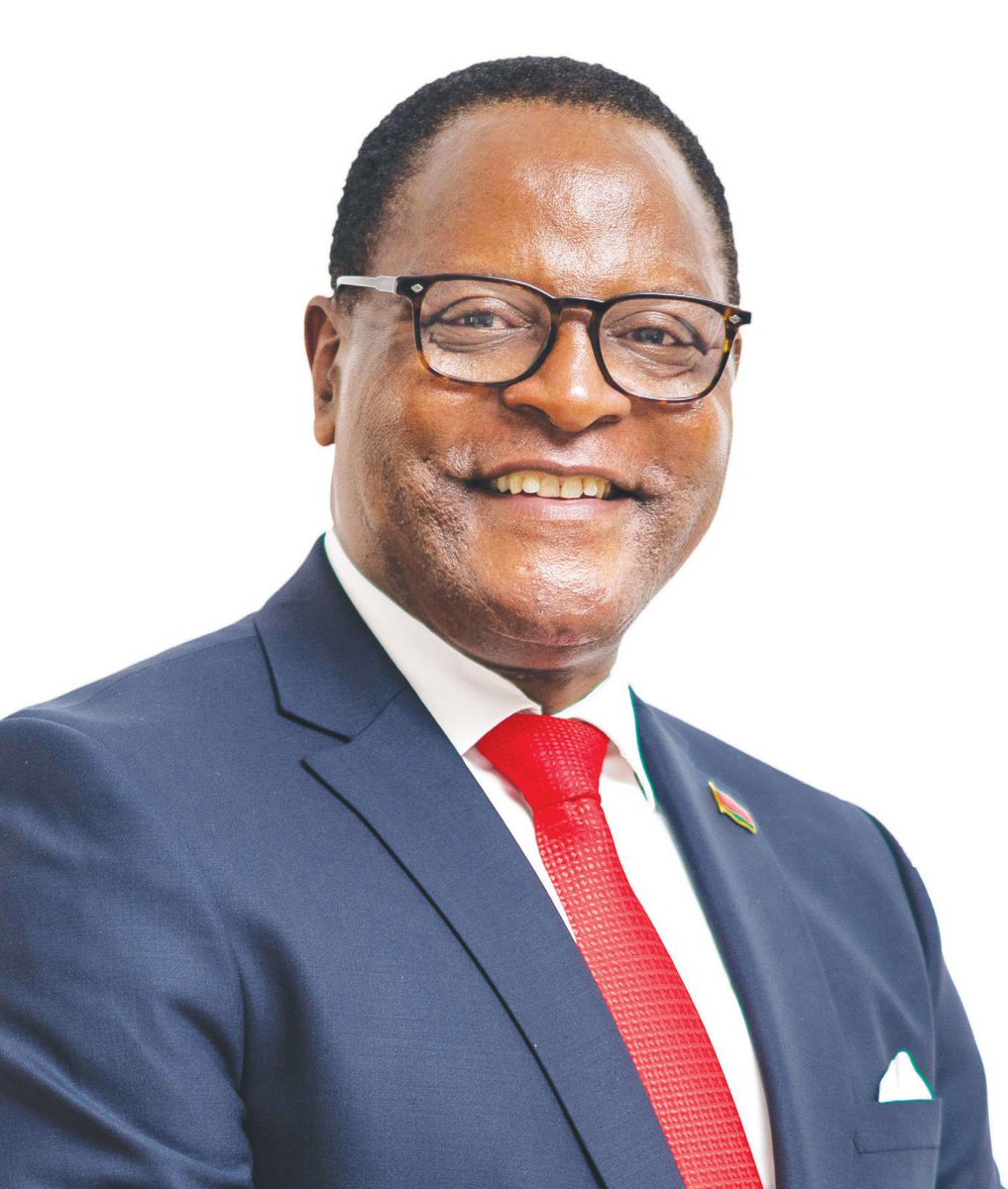 HildaNewton21's tweet image. Anaandika Godbless Lema

Swali la wasiwasi ni hili, nani anamuandalia audience Dr Lazarus Chakwera katika vikao vyake Dar kuhusu October 29 ? Kama wapambe wao wanaojiita wagombea Urais walipelekwa kwenye kikao kukutana na Ofisi ya Msajili wa vyama vya siasa wakiongozwa na Sisty