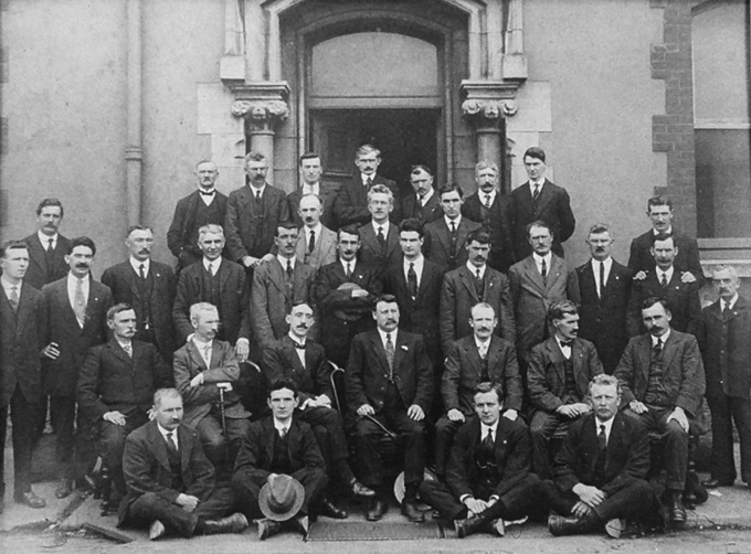 pycpim's tweet photo. During a general strike on April 14, 1919, the Limerick Soviet was formed, one of a number of self-declared Irish workers' soviets that were formed throughout Ireland between 1919 and 1923. #LimerickSoviet #Vote4CPIM #CPIM https://t.co/PMMimsfo5B