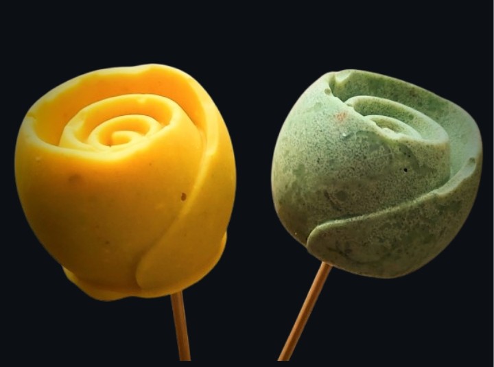 S'acosta Sant Jordi i tenim la millor recepta per endolcir el dia més bonic. 
Perquè dir t'estimo amb una rosa de xocolata, no es fa perquè sí. ⚘️

N'hi haurà de diferents xocolates i de teules amb xocolata. 
Si vols la teva, pregunta'm per DM o per whastapp al 633 315 923. 😊