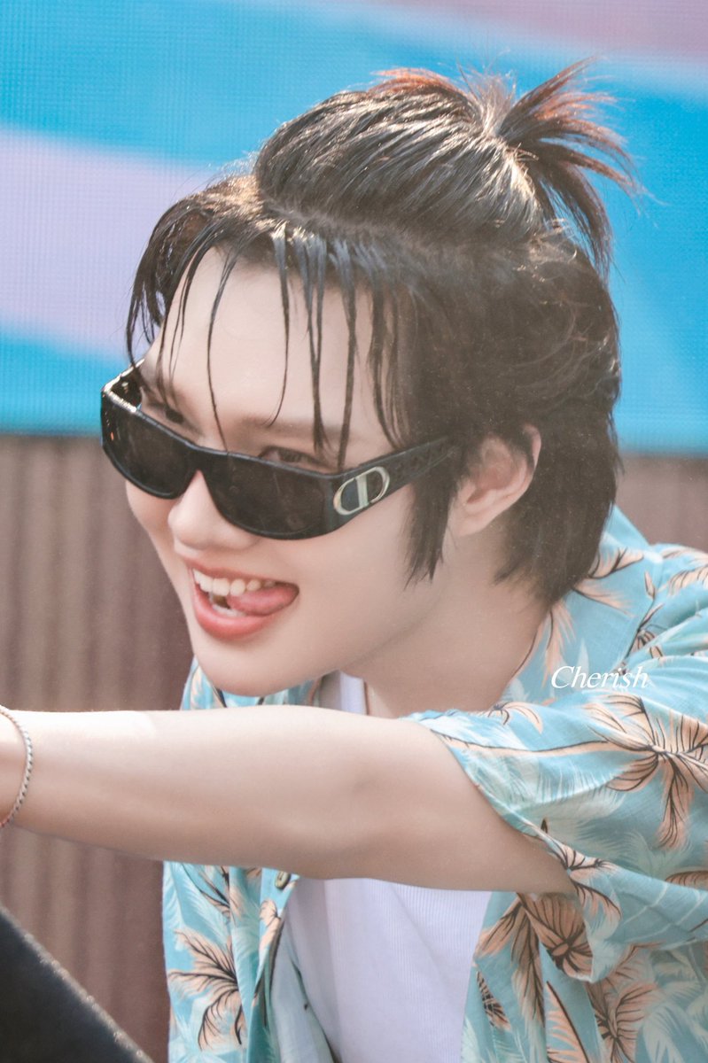 ตะปิ๋ง tweet media