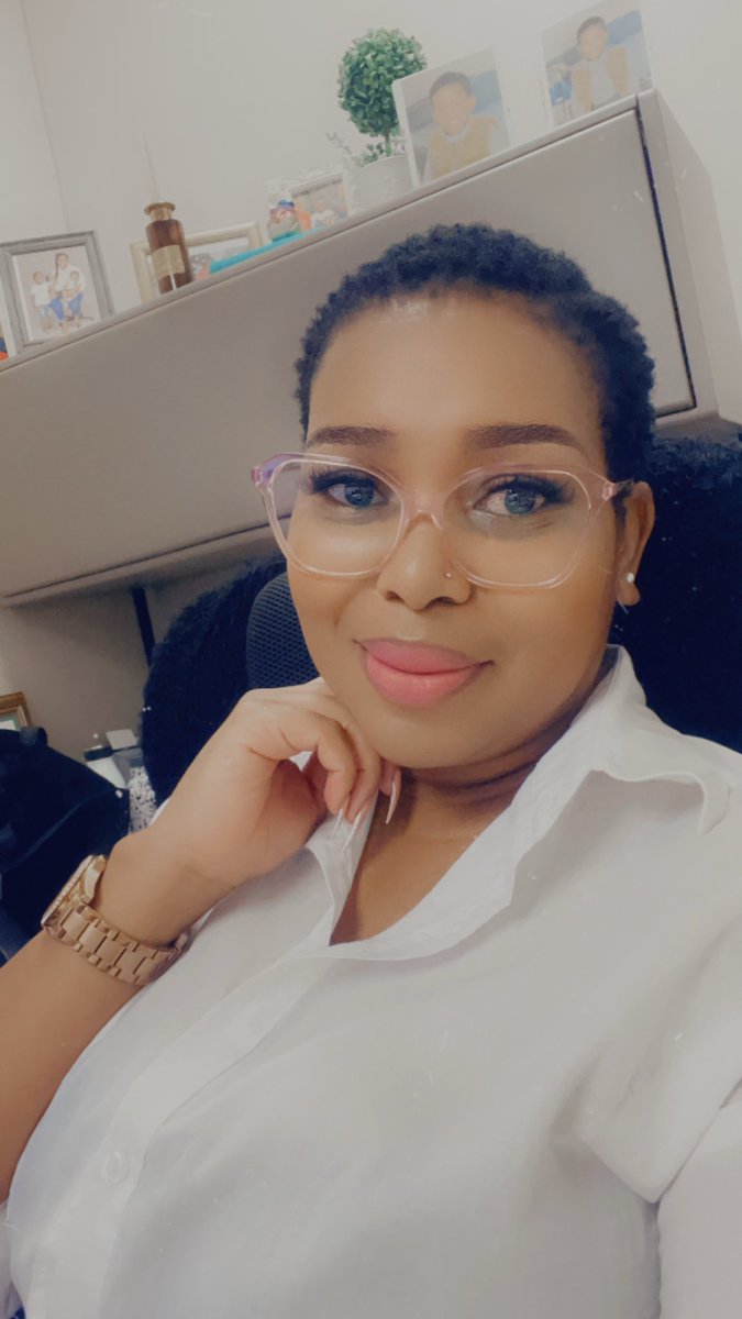 MissTwinnies's tweet photo. 2025 ⏭️⏭️⏭️⏭️⏭️2026 hair journey https://t.co/PDI4K53QAs