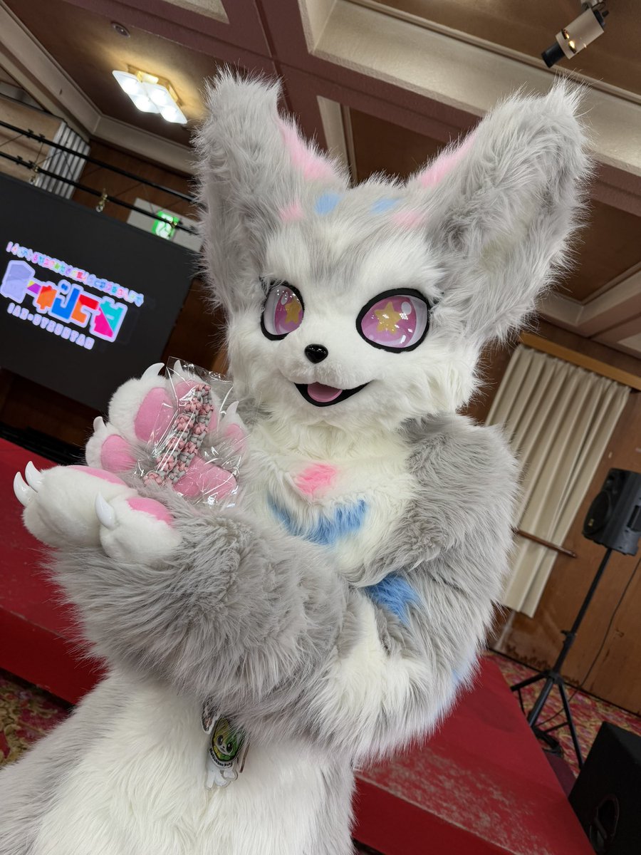 すかい tweet media