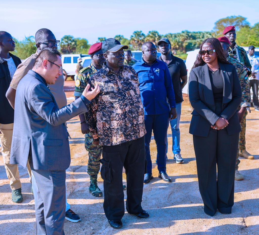 Mayöm🐝 tweet media