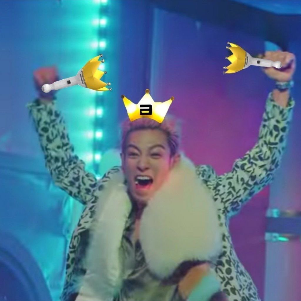 sunsetlllover's tweet photo. KINGSSSS 👑 #BIGBANGAtCoachella2026 https://t.co/M9lYEnskws