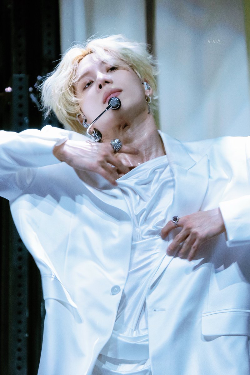 Moonstruck tweet media