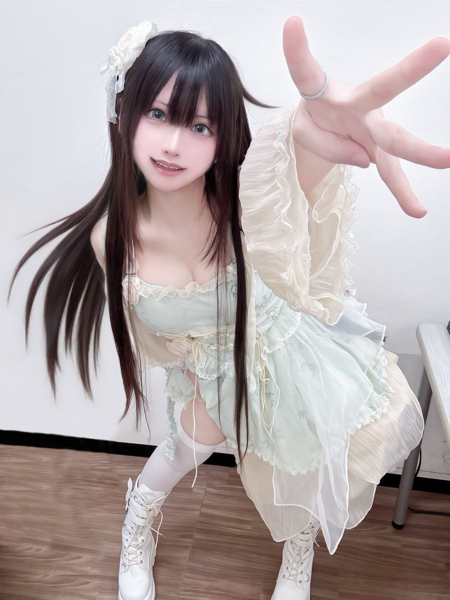 神湊しお tweet media