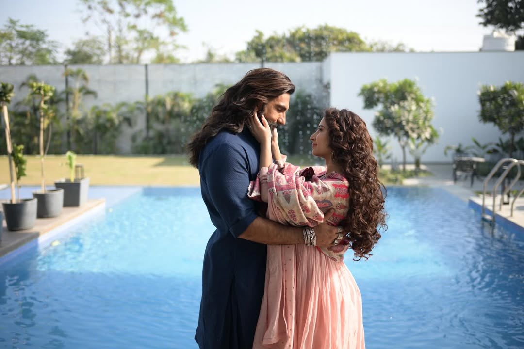 IIFA's tweet image. Yalina &amp;amp; Hamza in Dhurandhar ❤️

#IIFA #Bollywood #Dhurandhar #RanveerSingh #SaraArjun