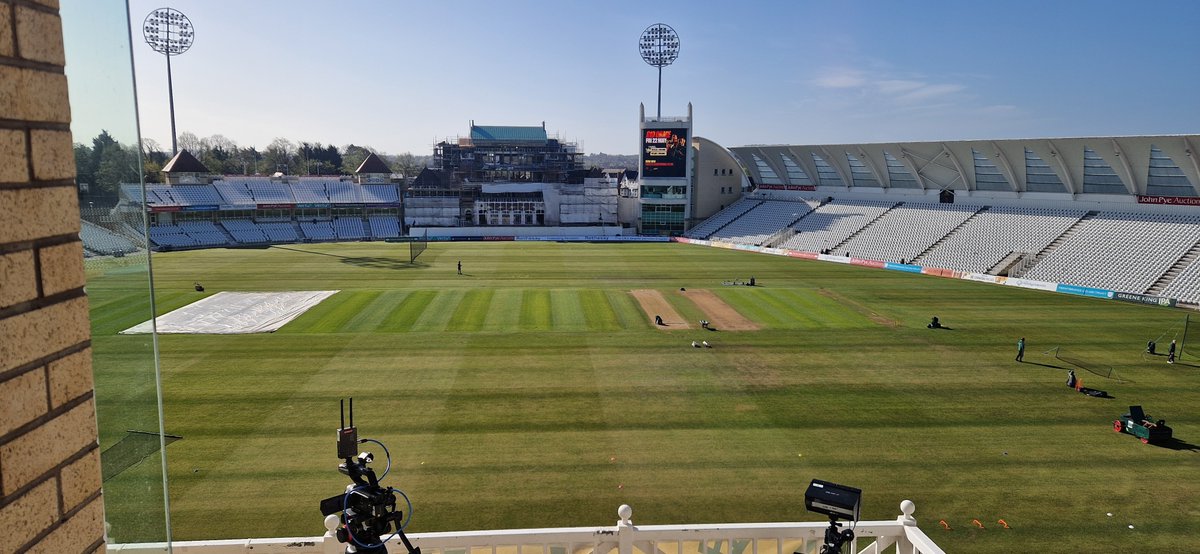 bracecricket's tweet image. A bright, fresh morning in Nottingham, ahead of the final day between Notts and Glamorgan. The visitors will resume on 132-2. having been set a target of 478. The home county require 8 wickets. Commentary via the BBC Sport website and app from 11am #bbccricket