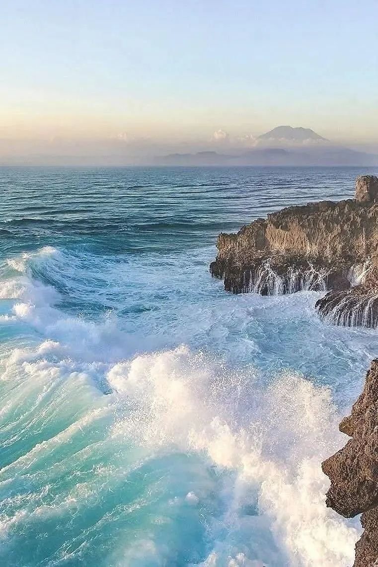 𝑙𝑦𝑟𝑎 tweet media