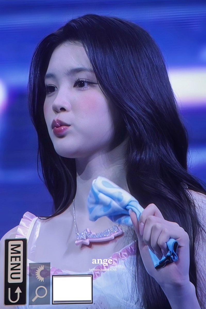 𝐚𝐧𝐠𝐞. tweet media