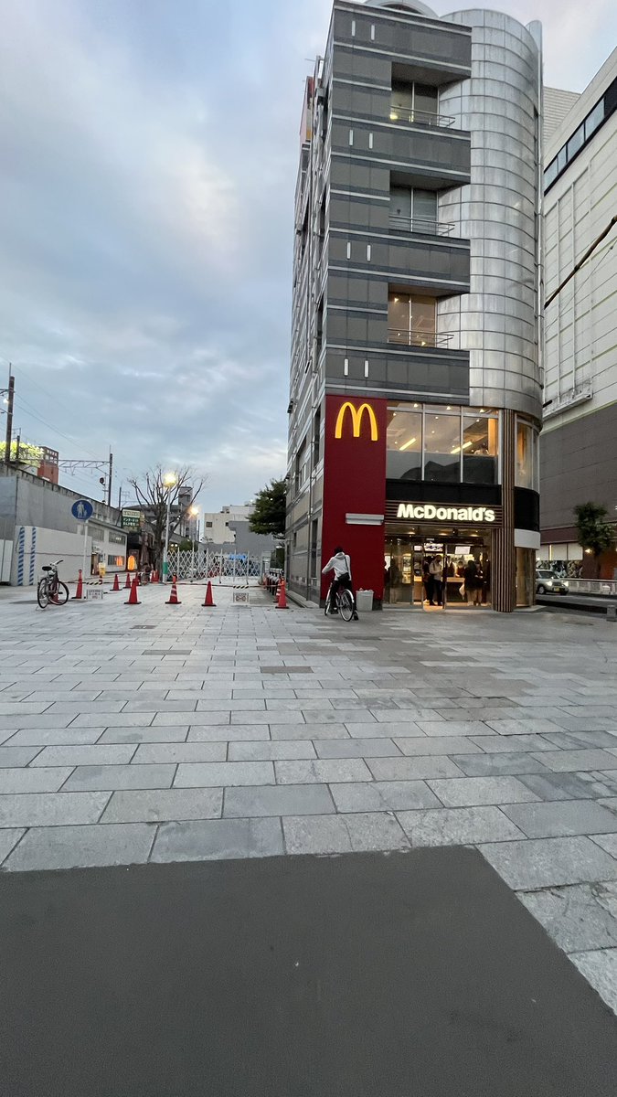バタゾー tweet media