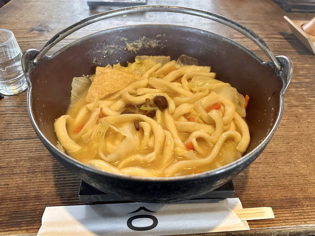 h_ruder's tweet photo. 今日は山梨までほうとう食べに行ってた！
美味でした〜
その後、御坂峠行って奥多摩周遊道路走って無事帰宅。
奥多摩で2台くらい大破してたけど大丈夫かな？？ https://t.co/HmrSR0z40a