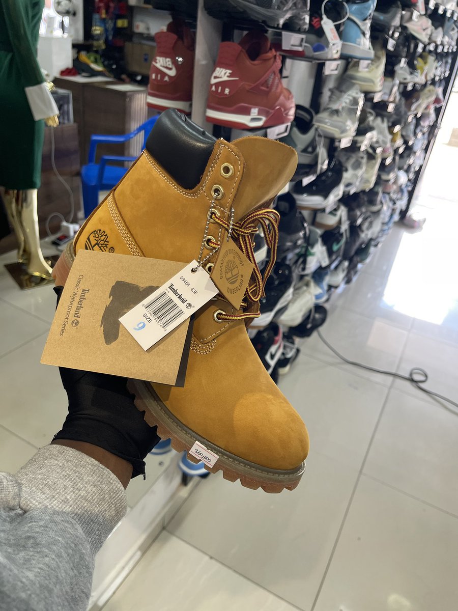 your ultimate plug 🇲🇼🇨🇳🔌🔌 tweet media