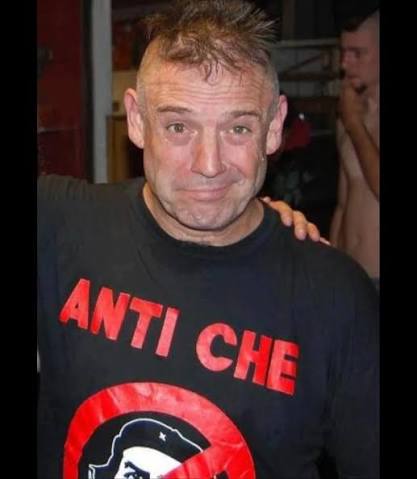 <a href="/TraductorTeAma/">Traductor 🥹💕💐</a> Kukas de mierda, bien sabemos que el loco los odiaba bien odiados