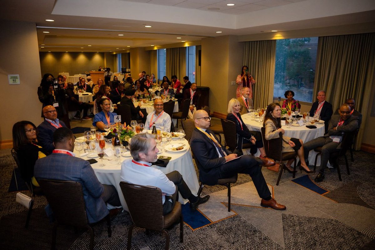 tvcnewsng's tweet image. Dabiri-Erewa Assures Silicon Valley Investors Of Nigeria’s Readiness For Business

tvcnews.tv/dabiri-erewa-a…

#business