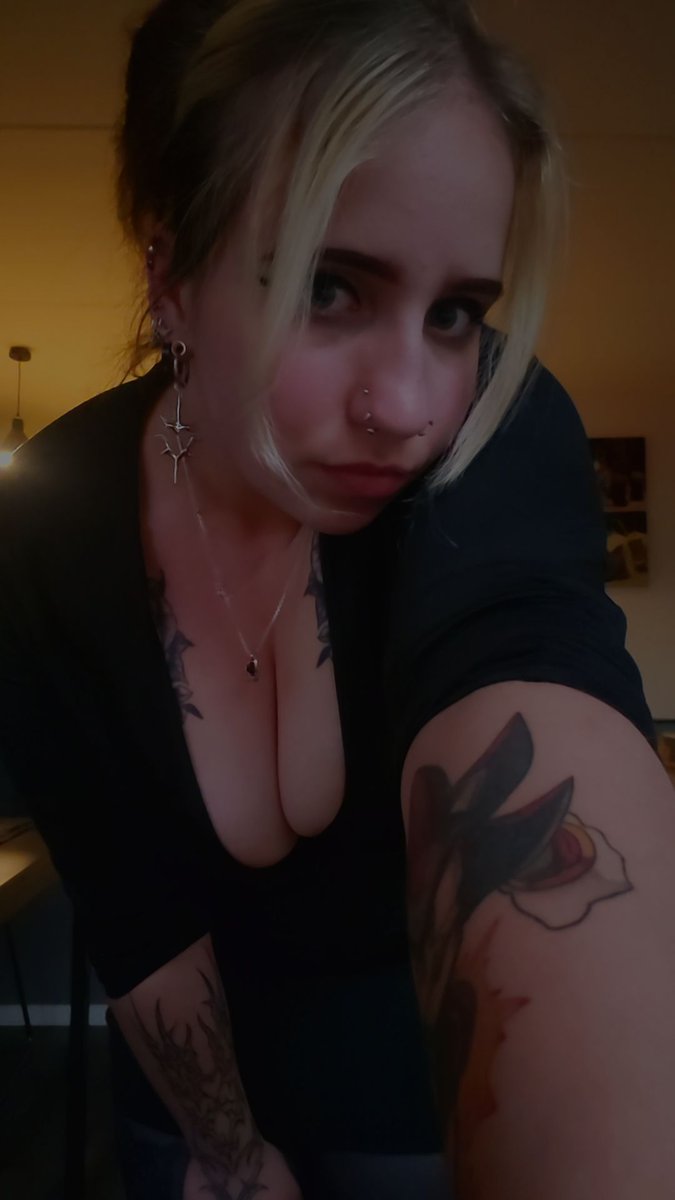 GoddesKimmieNL 😈 tweet media