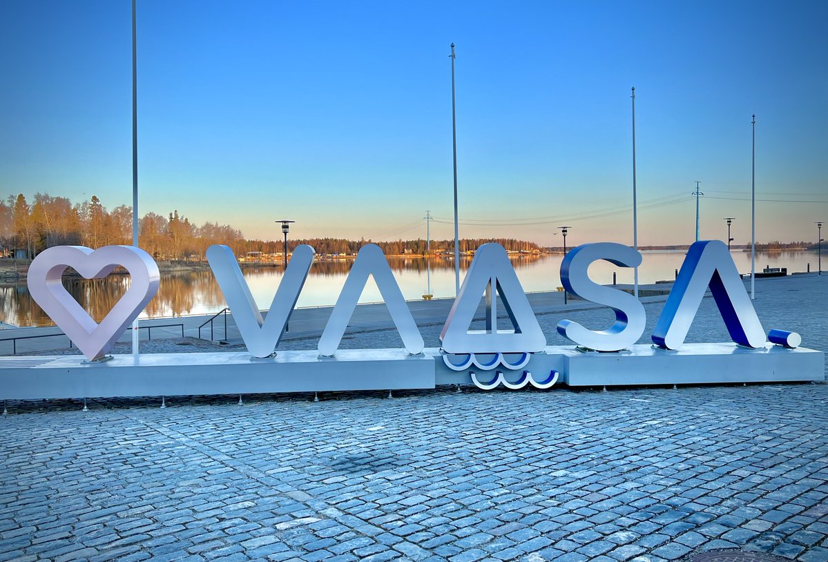 larsling's tweet image. Happy Monday, friends. I am in the Energy Transition Valley again, Vaasan kaupunki - Vasa stad #vaasa, with a new information session series from Vaasa to Silicon Valley today at Vaasa #Startup #factory, 3-5 PM at the Vaasan yliopisto, and tomorrow, 2-3.30 PM. 

@VaasaVasa