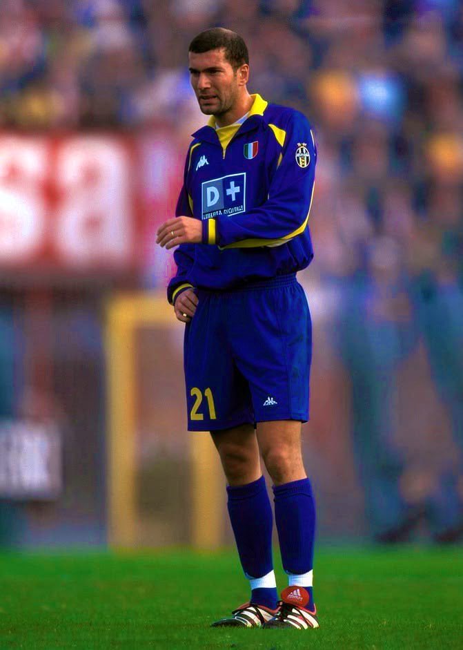 HardJuvePics's tweet photo. https://t.co/9aHncqNx9L