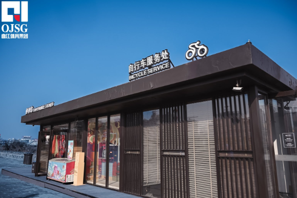 ShaanxiPlus's tweet image. Cycling on a 600-year-old city wall is already cool…
Now imagine doing it with #AR glasses. 🚴‍♂️🕶️
🎧 Real-time audio guides kick in
📍 Your location updates as you move
Would you try this “#CityBike+” experience in #XiAn?
#PoeticShaanxi #China #travel #ChinaTravel #VisitChina