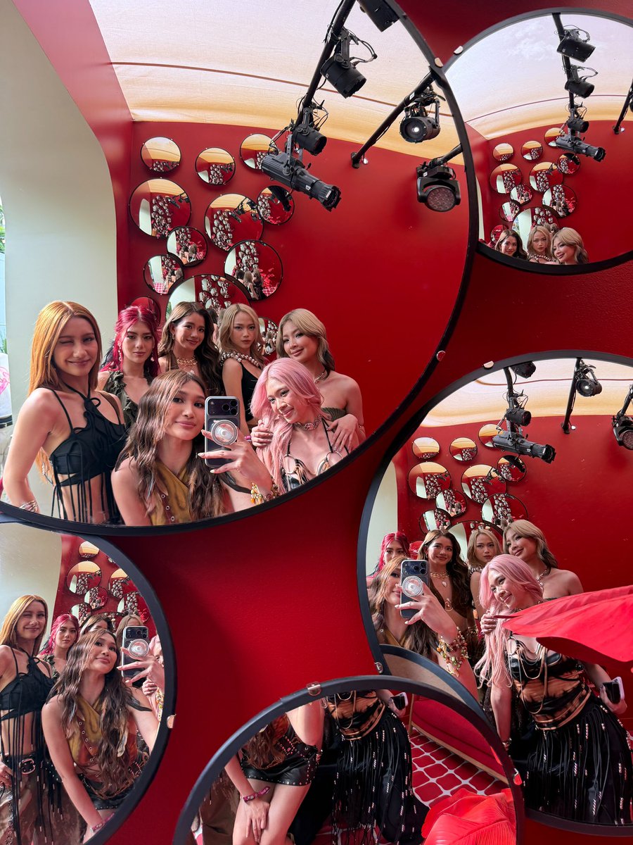 𝕣𝕚𝕫 tweet media