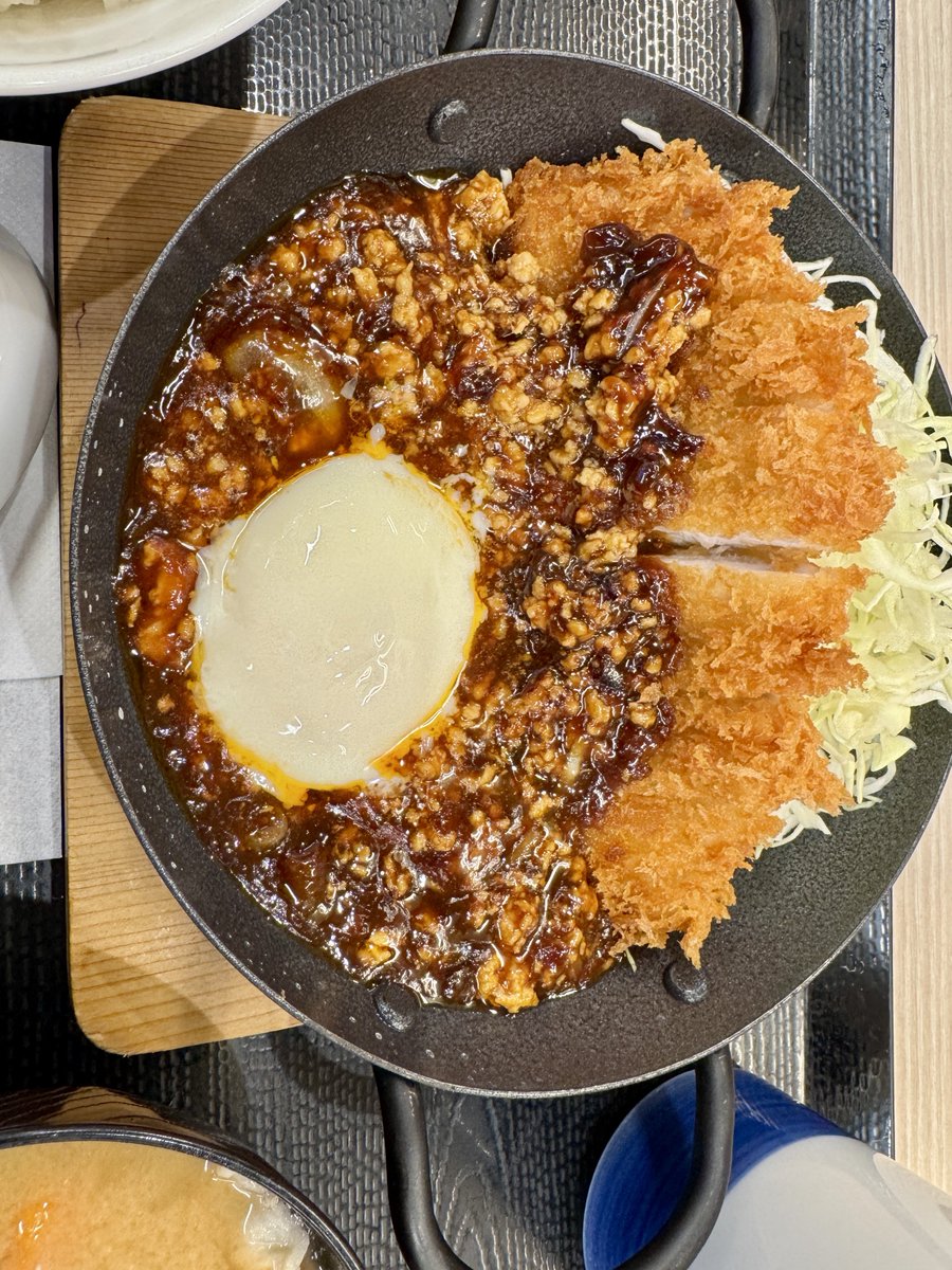 ヒロデイズリー tweet media