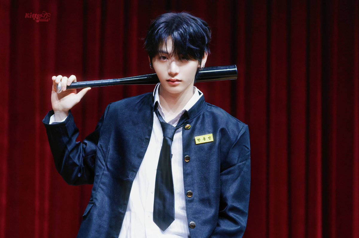 kittentails tweet media