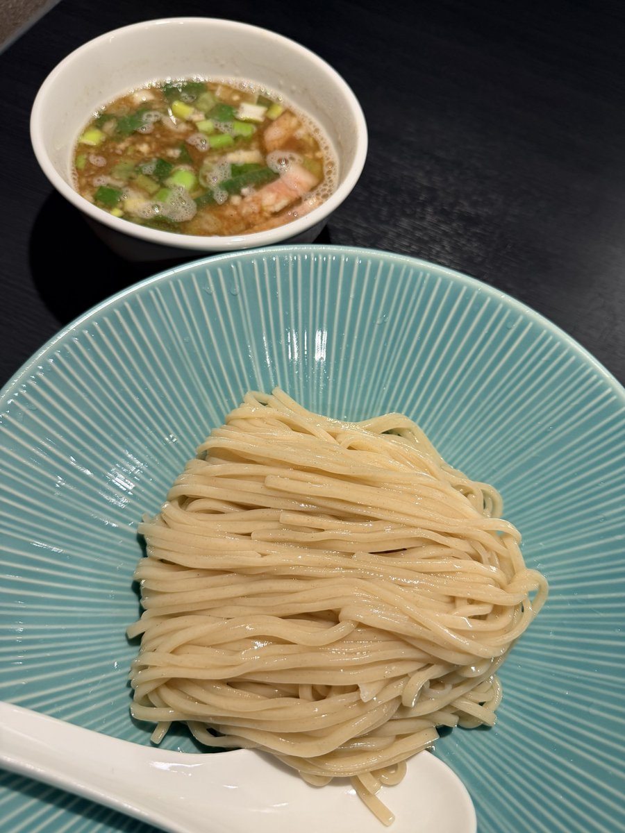 ペディ男(^з^)-☆ tweet media