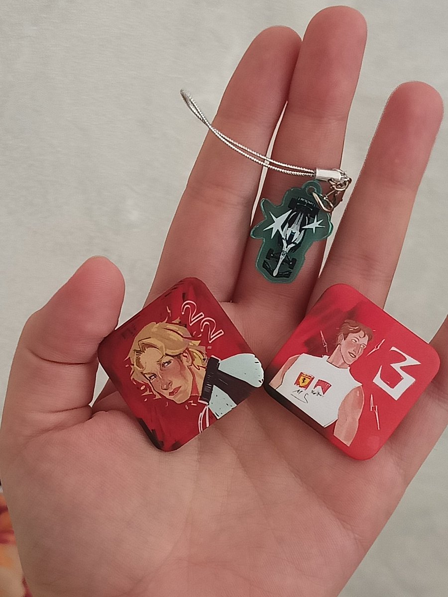 • даша муртильди• tweet media