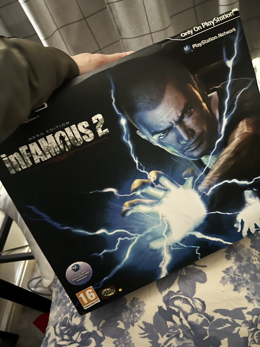 casey_Payne23's tweet image. I did it.
I finally have it. 
Infamous 2, 2011, @SuckerPunchProd 
You might have forgotten about it, we haven’t.
I and speechless now. It’s quite an emotional moment for me.
I could’ve never bought this back then.
#inFamous