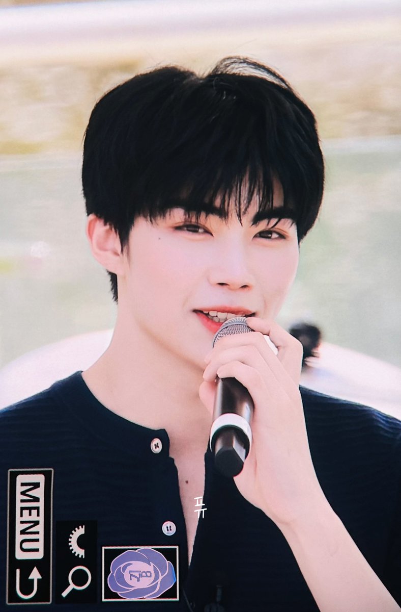 퓨⋆˚꩜｡ tweet media