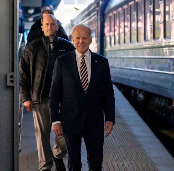 Kerry Holmes tweet media