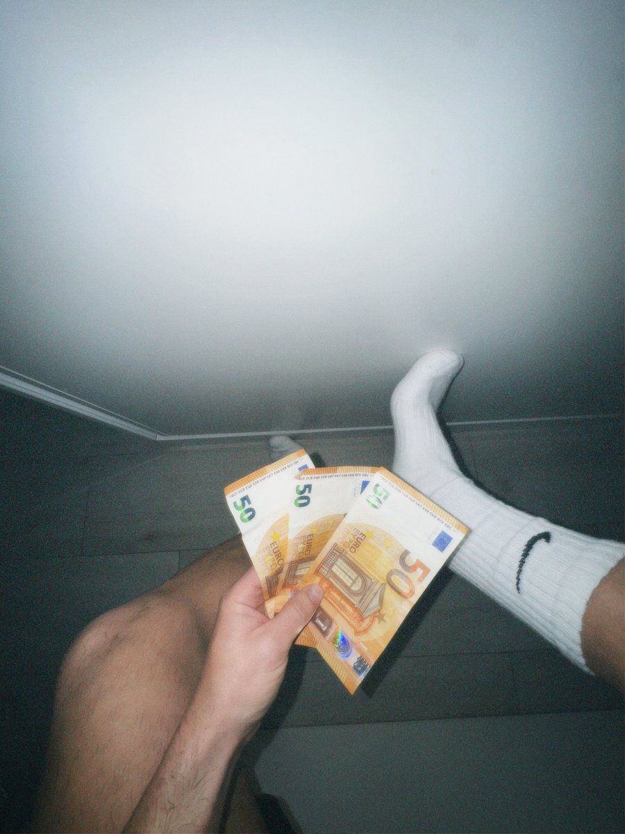 MASTER NIKE 🦶🏻💸 tweet media
