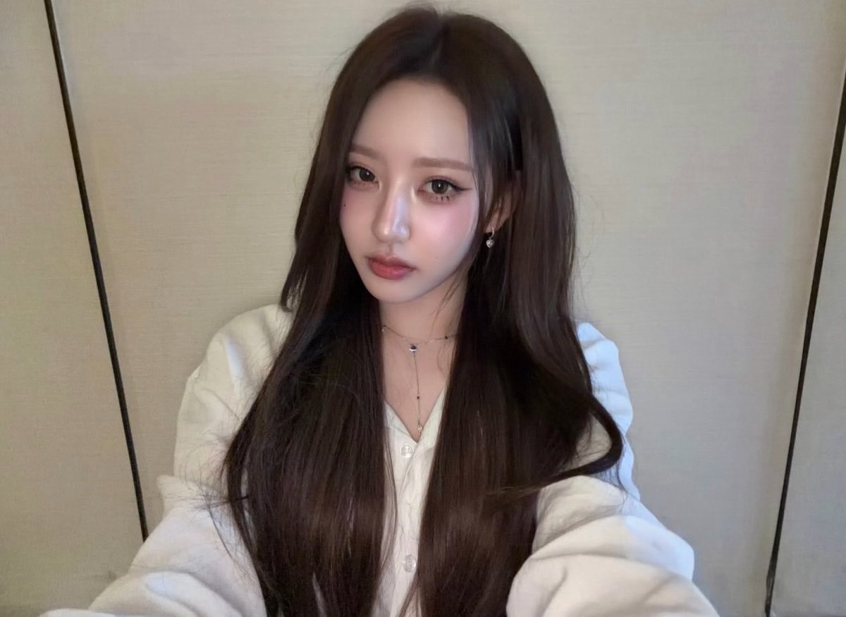 hwiseo pics tweet media