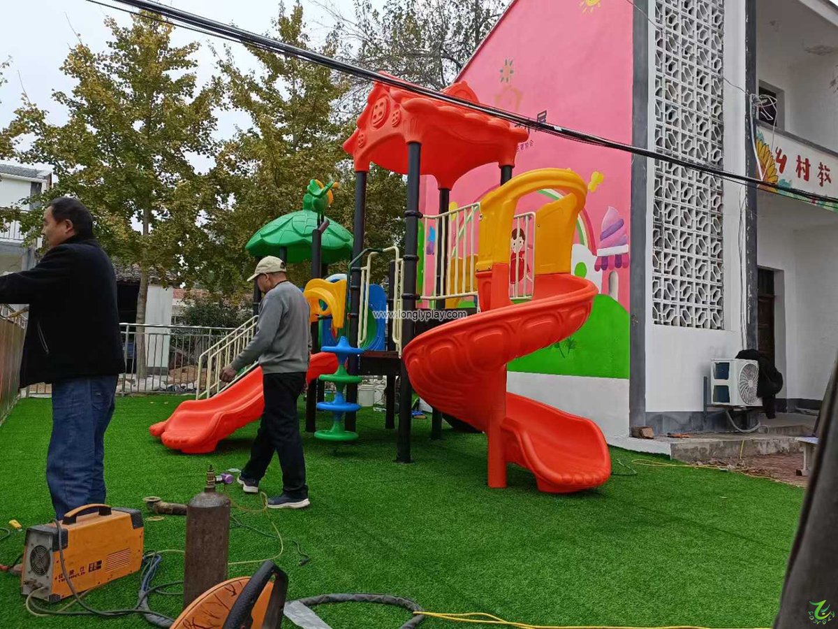 Longlytoy's tweet photo. Children's outdoor playground combination slide,114mm pipe, China manufacturer.
We can customize and design according to your venue and requirements for free. Welcome to contact us or visit our factory to negotiate business. 
WhatsApp:+8615521333348
E-mail:sales@llplayground.com https://t.co/7FPqmnqGtg