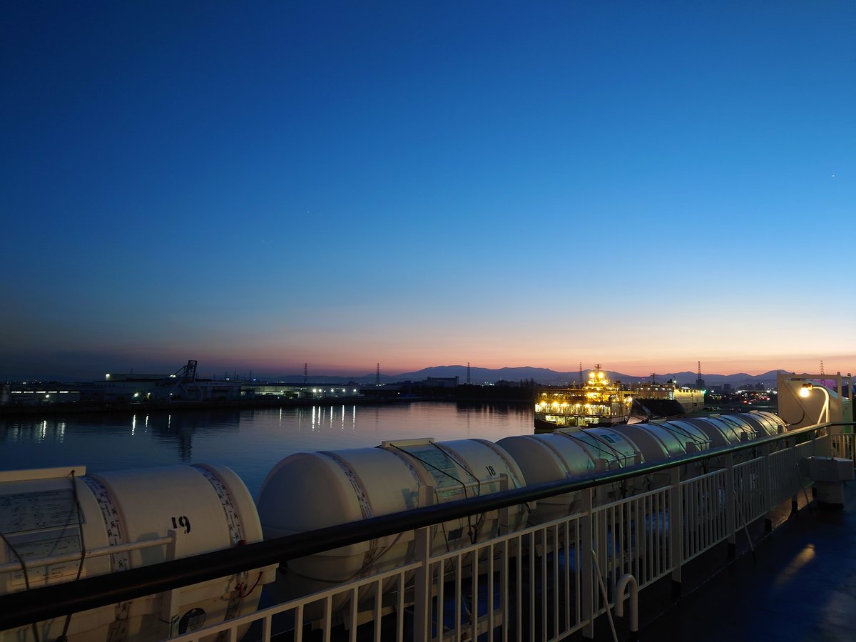 あご＠めんと tweet media