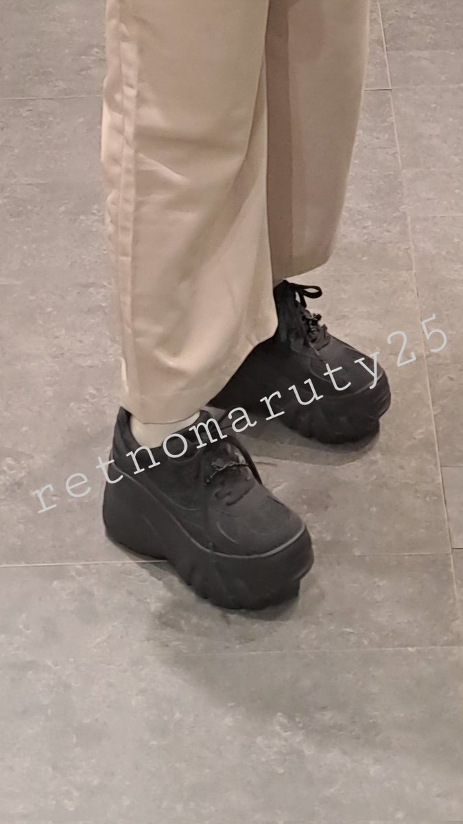 retno🦋 tweet media